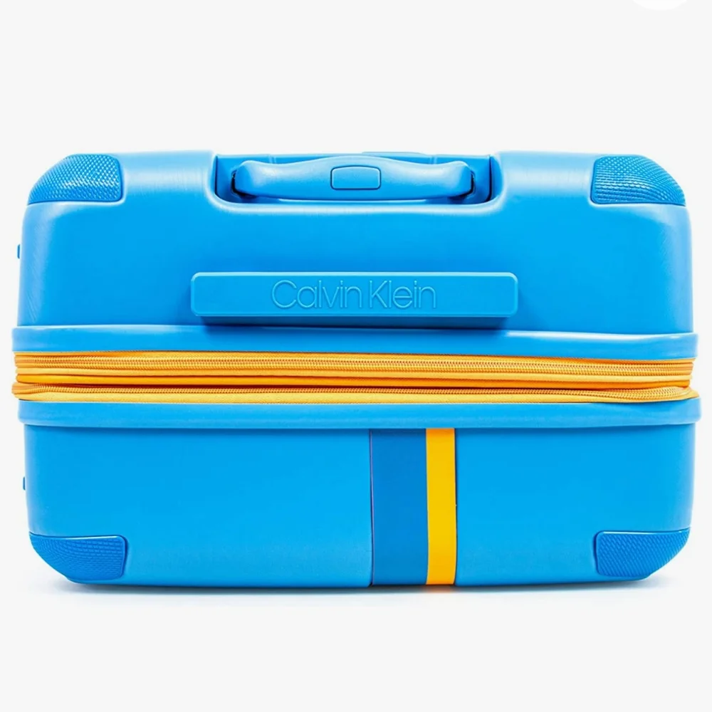 Calvin Klein Avenue Lanes Hardside Spinner Luggage with TSA Lock, Sky Bl…